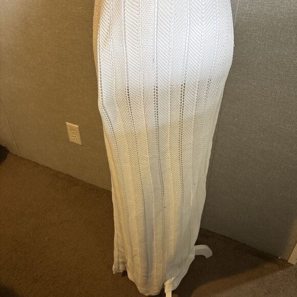 Swim Suit Cover Up (B101) - Picture 2 of 4